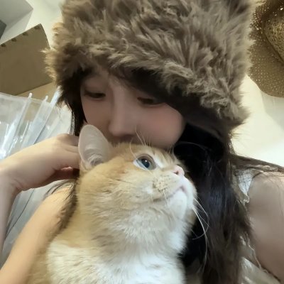 蜜桃女孩